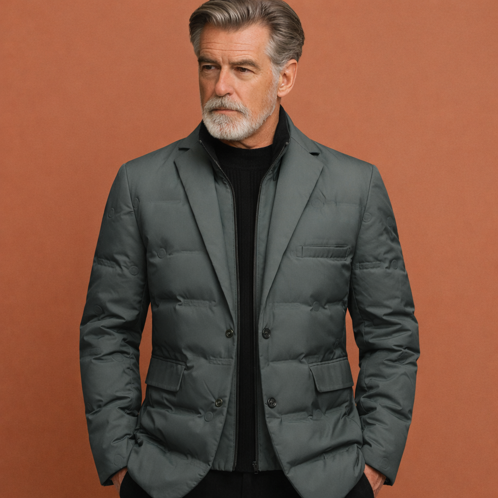 Grijze lange heren parka met omgeslagen kraag en ritssluiting, geschikt voor dagelijks gebruik en koude dagen.