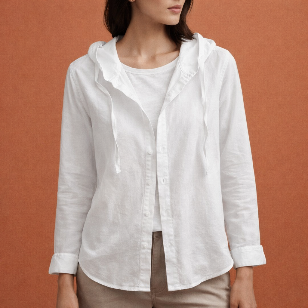 Dames blouse met capuchon in wit met minimalistisch design, zacht en comfortabel voor casual en stijlvolle outfits.
