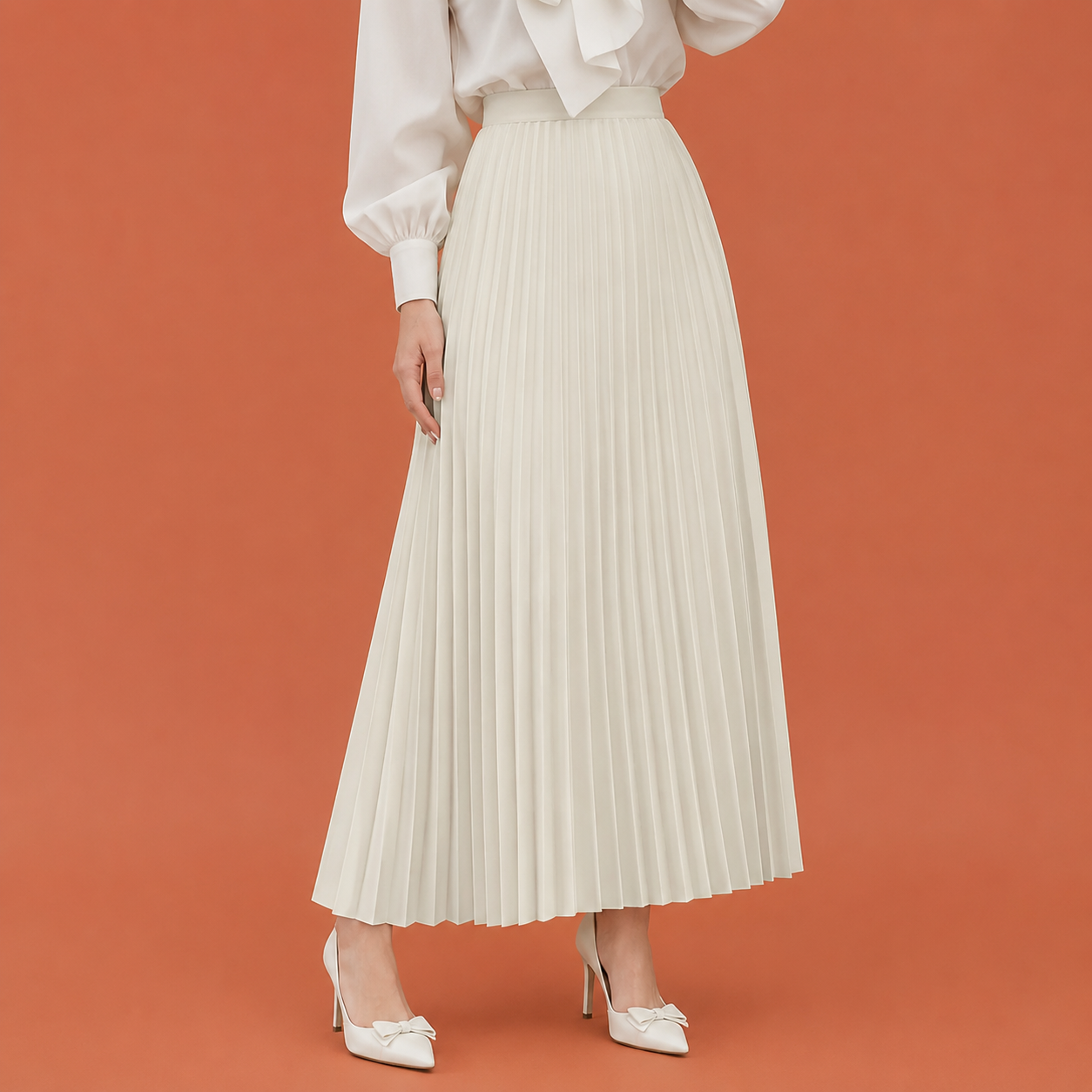 Dames midi rok in beige met minimalistisch design, zacht en comfortabel voor casual en stijlvolle outfits.