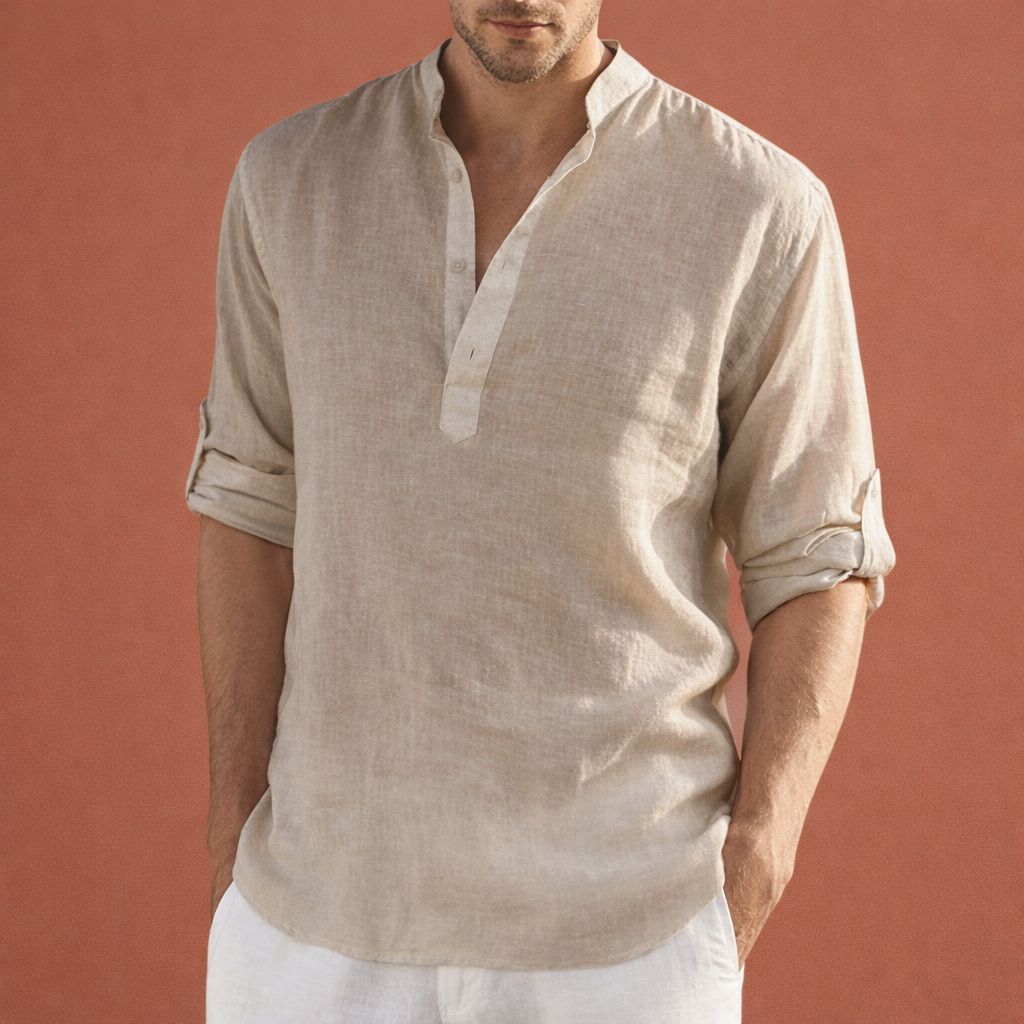 Heren zomeroverhemd in beige met minimalistisch design, zacht en comfortabel voor casual en stijlvolle outfits.