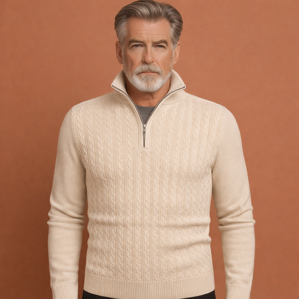 Beige stijlvolle heren trui met klassiek kabelpatroon en comfortabele pasvorm, ideaal voor dagelijks gebruik en koude dagen.