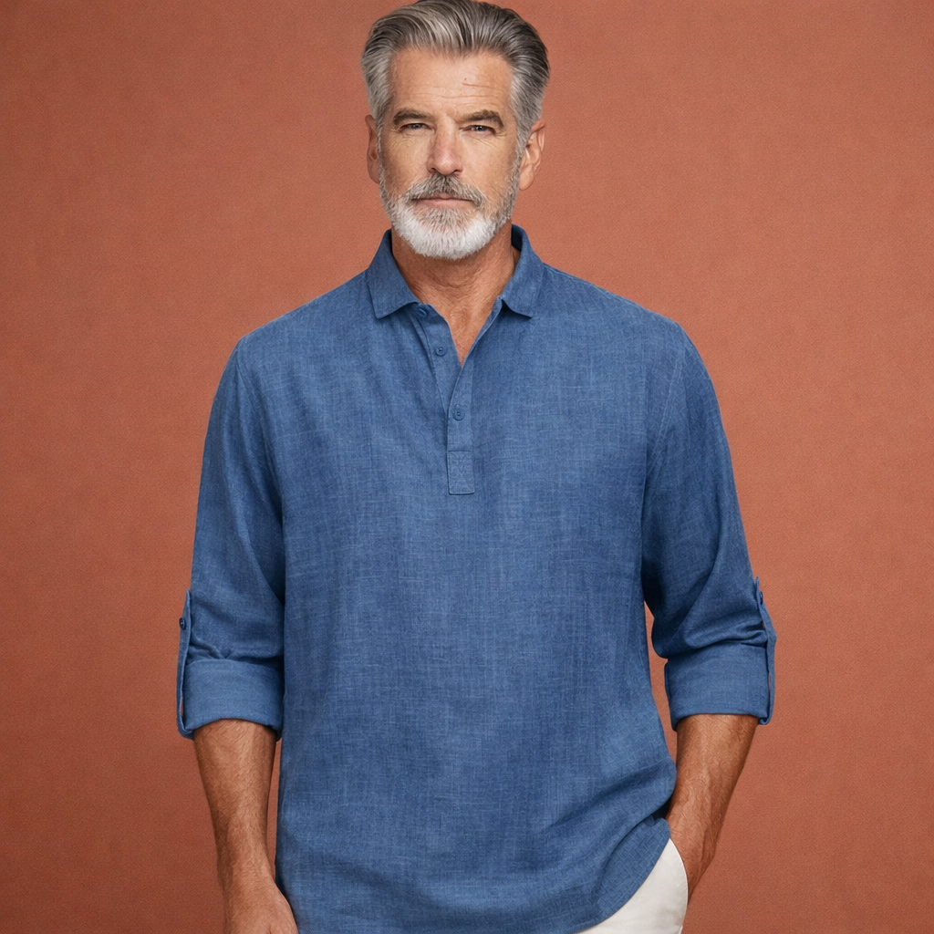Heren Henley shirt in blauw met minimalistisch design, zacht en comfortabel voor casual en stijlvolle outfits.