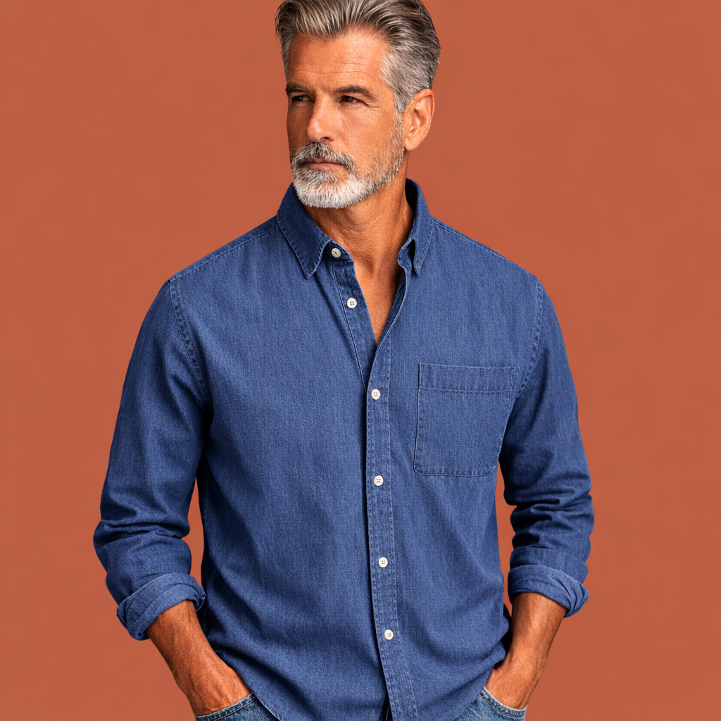 Heren overhemd in blauw met minimalistisch design, zacht en comfortabel voor casual en stijlvolle outfits.