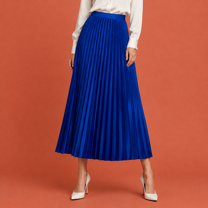 Dames midi rok in blauw met minimalistisch design, zacht en comfortabel voor casual en stijlvolle outfits.