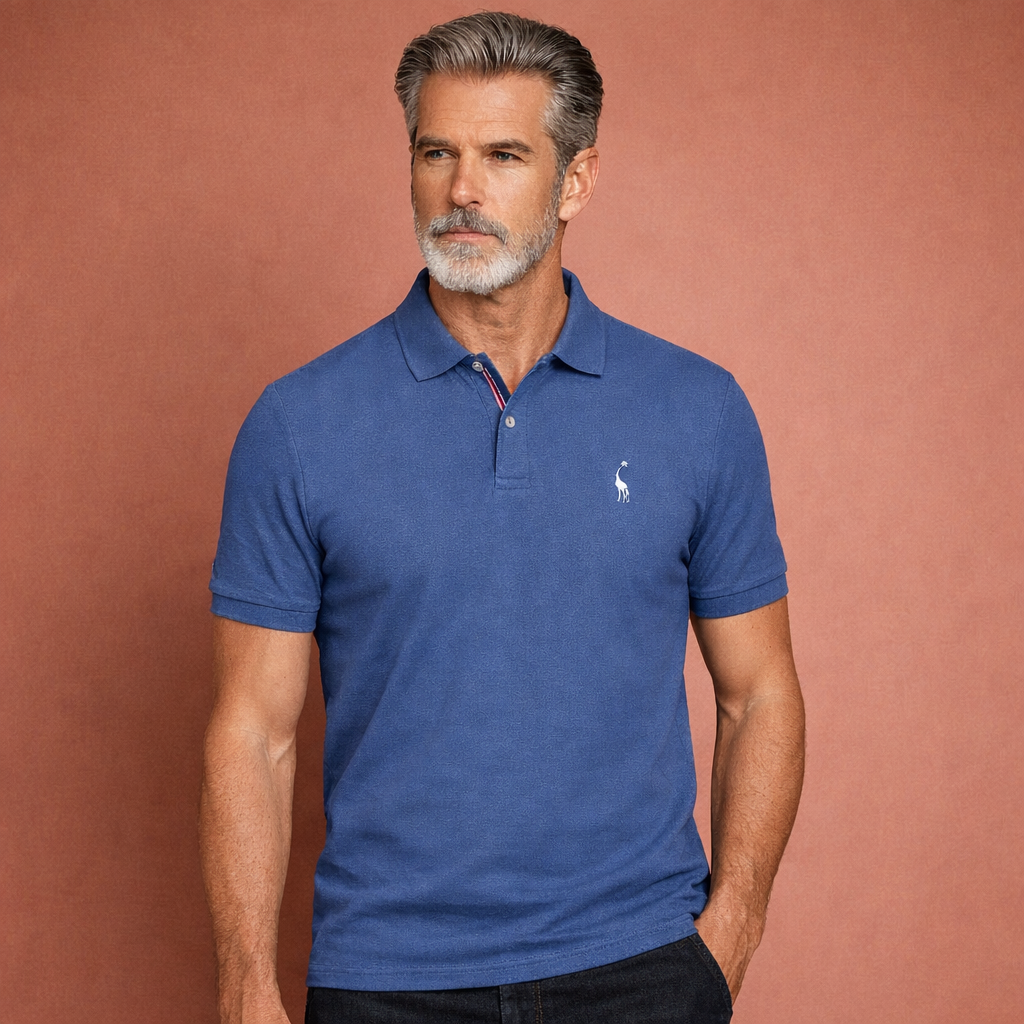 Herenpolo in blauw met modern design, comfortabel en stijlvol voor casual en verzorgde outfits.