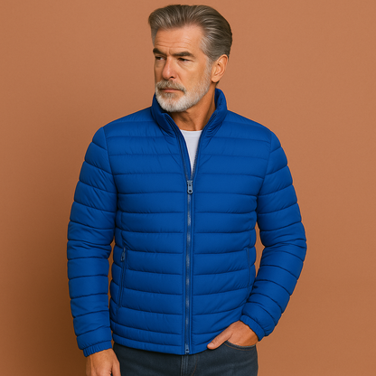 Blauwe heren tussenjas met opstaande kraag en moderne pasvorm, ideaal voor lente en zomer.