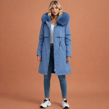 Blauwe warme dames mantel met capuchon en comfortabele pasvorm, ideaal voor dagelijks gebruik tijdens koude dagen.