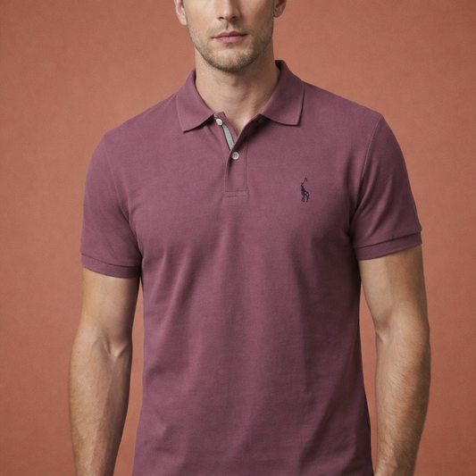 Herenpolo in bordeauxrood met modern design, comfortabel en stijlvol voor casual en verzorgde outfits.