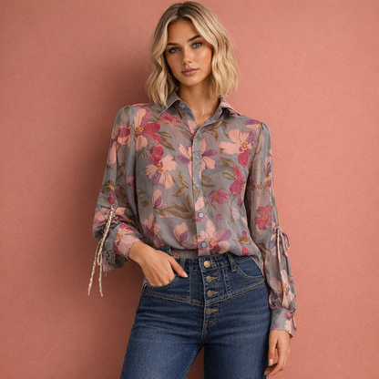 Dames chiffon blouse in bruin met bloemenprint, licht en comfortabel voor casual en stijlvolle outfits.