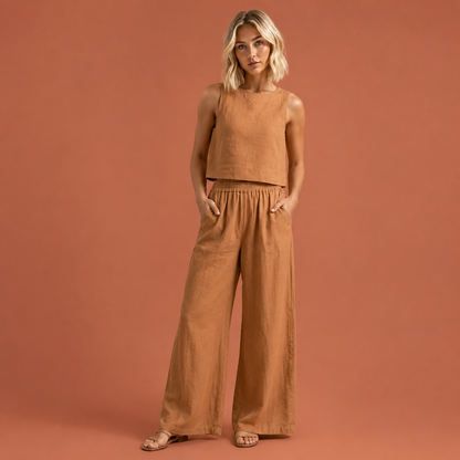 Dames linnen set in bruin met minimalistisch design, zacht en comfortabel voor casual en stijlvolle outfits.