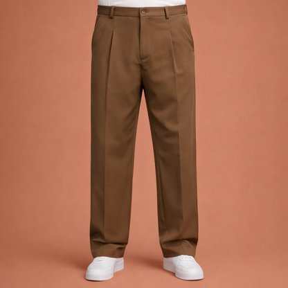 Heren broek in bruin met minimalistisch design, zacht en comfortabel voor casual en stijlvolle outfits.
