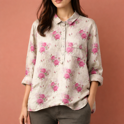 Dames blouse in crème met minimalistisch design, zacht en comfortabel voor casual en stijlvolle outfits.