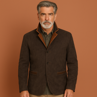 Donkerbruine stijlvolle heren blazer met zachte voering en klassieke knoopsluiting, perfect voor formele en casual gelegenheden.