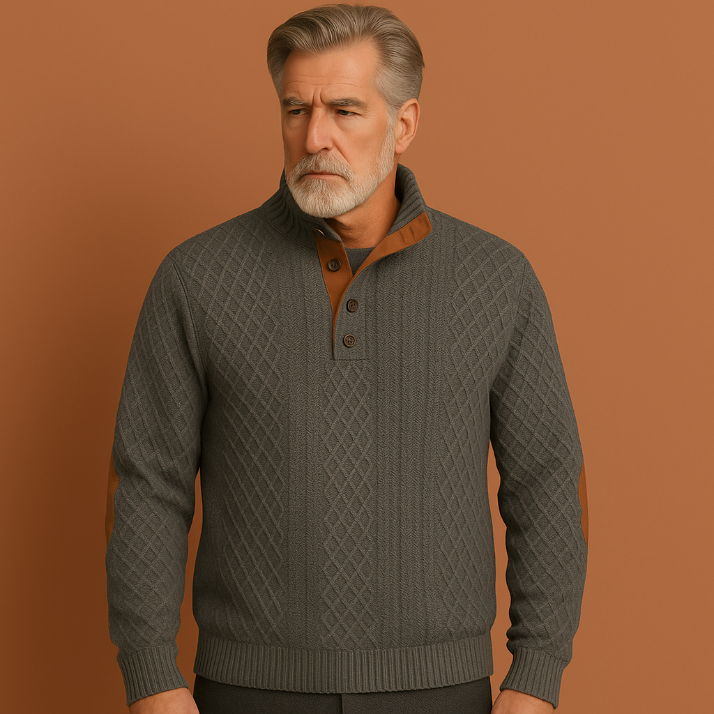 Donkergrijze herentrui met knoopkraag en elleboogdetails, geschikt voor een comfortabele en stijlvolle casual look.