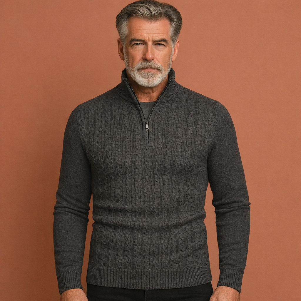 Donkergrijze stijlvolle heren trui met klassiek kabelpatroon en comfortabele pasvorm, ideaal voor dagelijks gebruik en koude dagen.