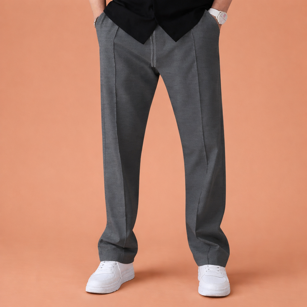 Heren wijde broek in donkergrijs met minimalistisch design, comfortabel en stijlvol voor casual en dagelijkse outfits.