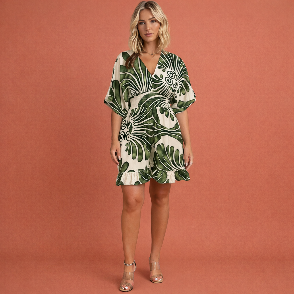 Luchtige zomer jumpsuit voor dames met een comfortabele pasvorm, perfect voor warme dagen en zomerse gelegenheden.