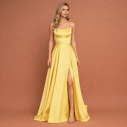 Dames maxi avondjurk in geel met minimalistisch design, zacht en comfortabel voor casual en stijlvolle outfits.