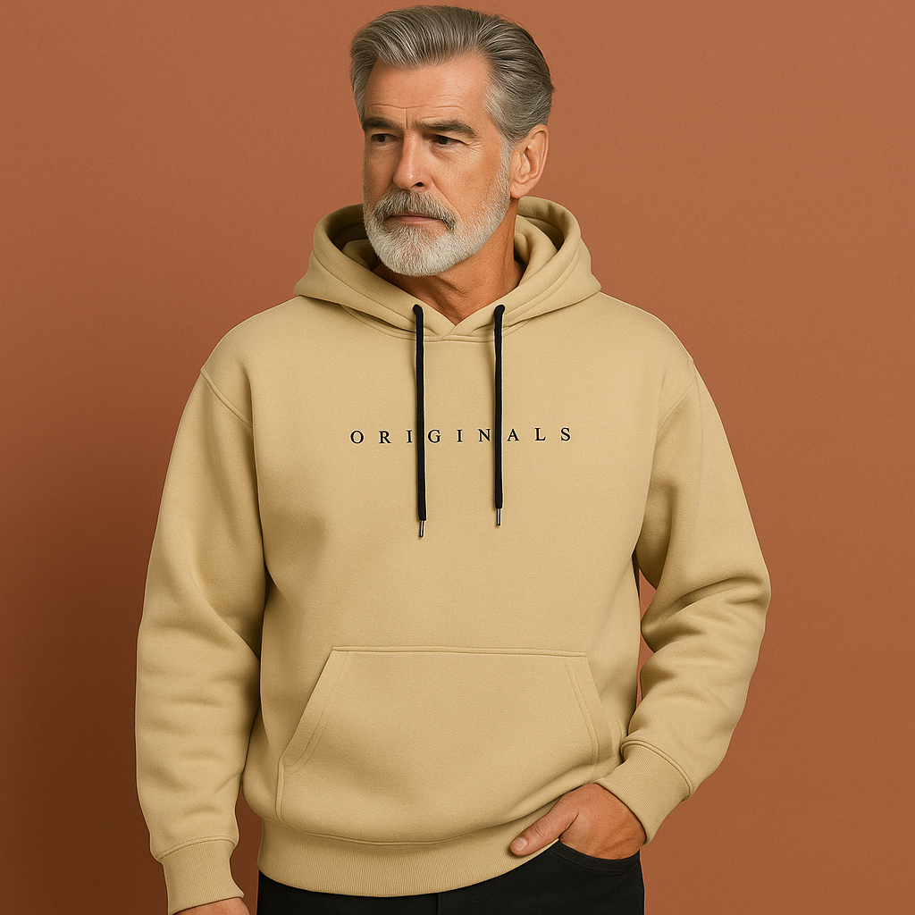 Streetwear hoodie met koord voor heren in geel met relaxte pasvorm en urban ontwerp voor frisse herfstdagen.