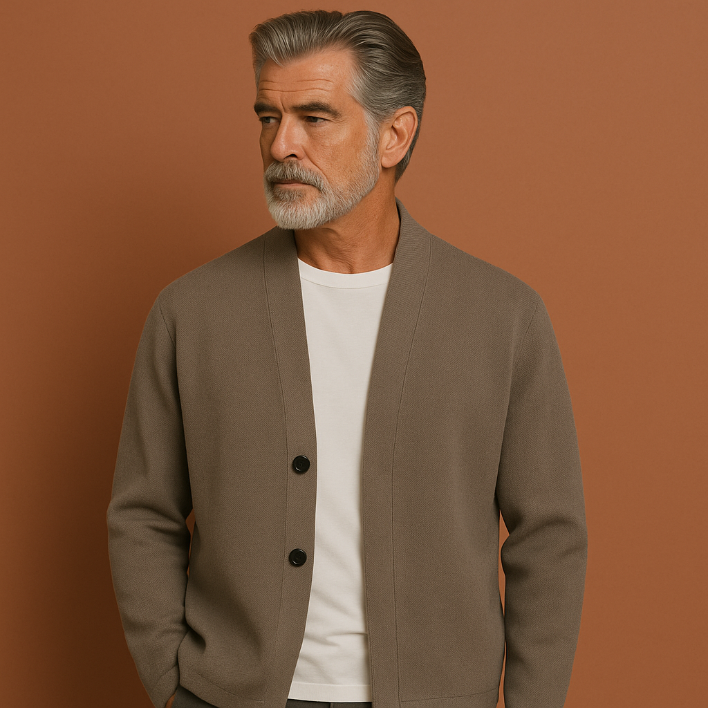 Heren vest in grijs met minimalistisch design, zacht en comfortabel voor casual en stijlvolle outfits.