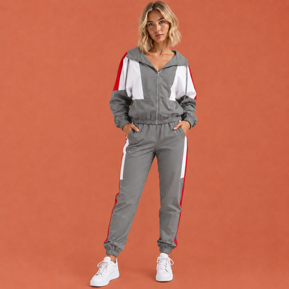 Dames lounge set in grijs met minimalistisch design, zacht en comfortabel voor casual en stijlvolle outfits.