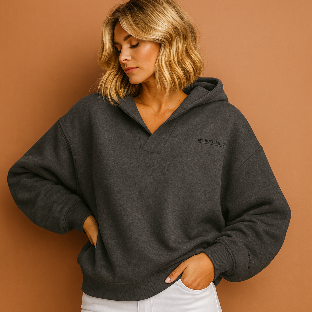 Grijze winterhoodie voor dames in diverse kleuren, ideaal voor casual outfits en koude dagen.