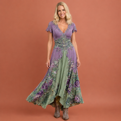 Dames bohemian maxi jurk in groen met minimalistisch design, zacht en comfortabel voor casual en stijlvolle outfits.