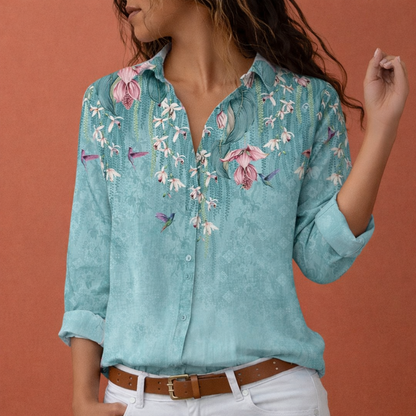 Dames blouse in groen met minimalistisch design, zacht en comfortabel voor casual en stijlvolle outfits.