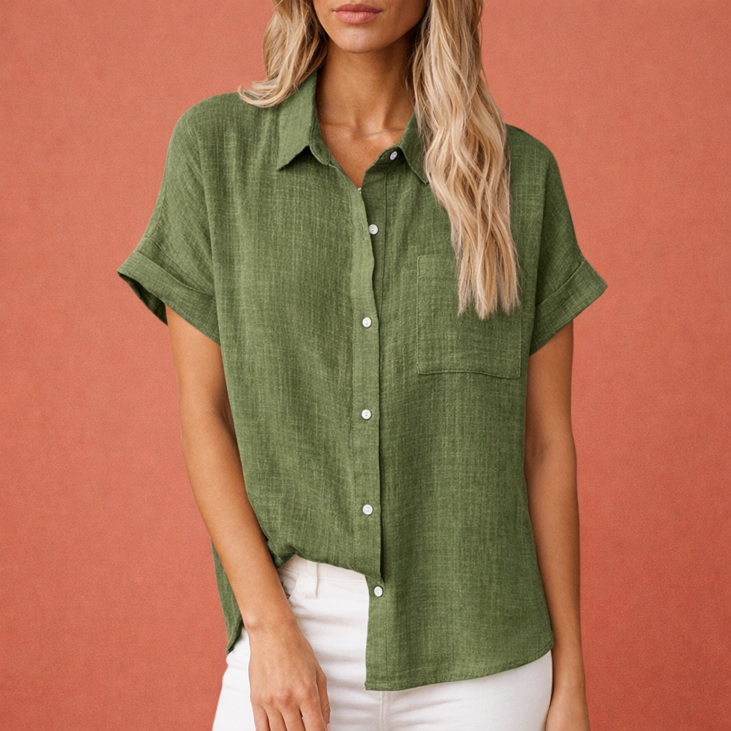 Dames blouse in groen met minimalistisch design, zacht en comfortabel voor casual en stijlvolle outfits.