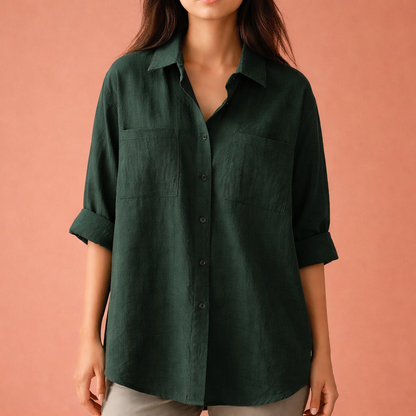 Dames blouse in groen met minimalistisch design, zacht en comfortabel voor casual en stijlvolle outfits.