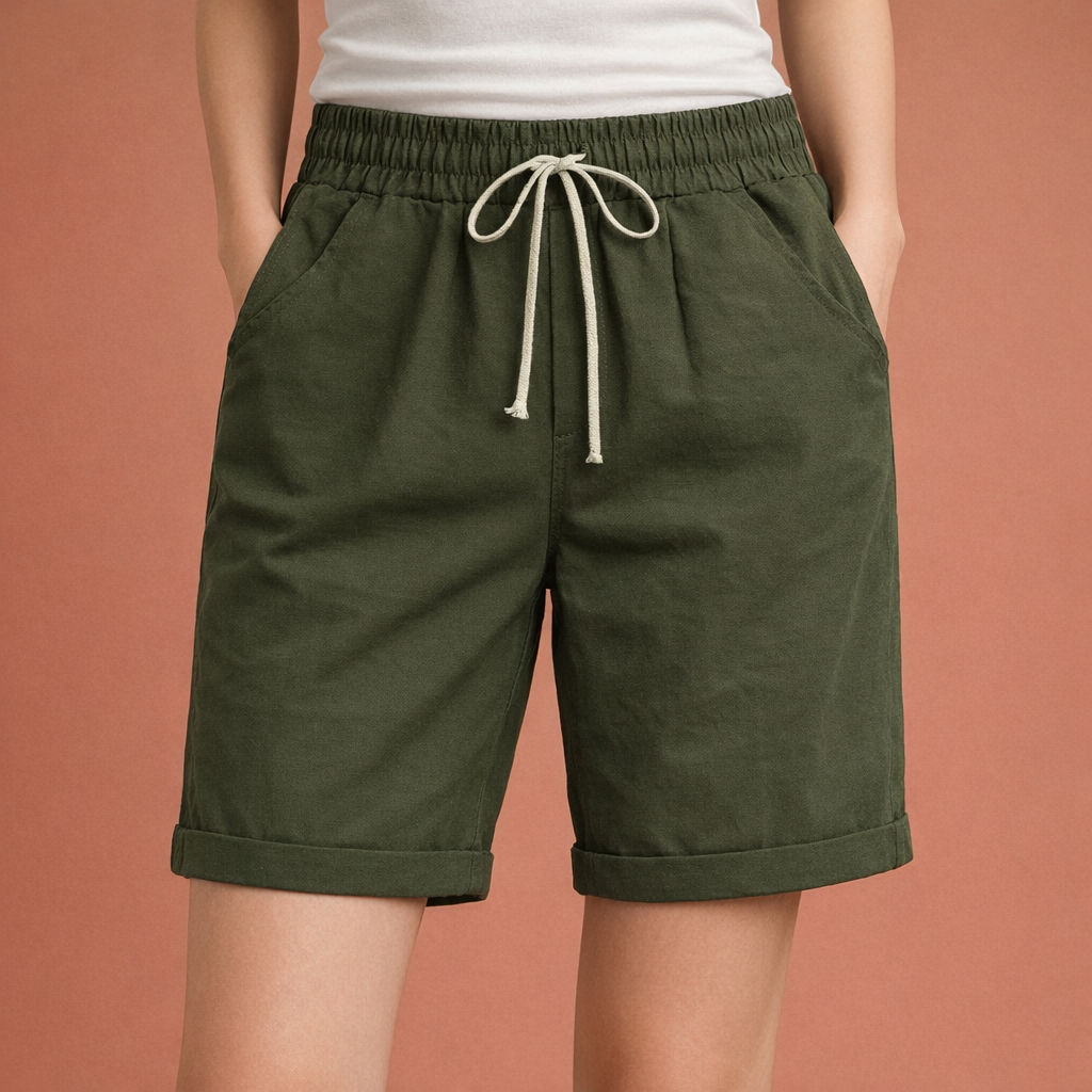 Dames zomer shorts in groen met minimalistisch design, zacht en comfortabel voor casual en stijlvolle outfits.