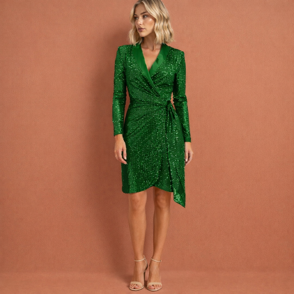 Groene elegante damesjurk met glinsterend design en comfortabele pasvorm, ideaal voor feesten en avonden uit.