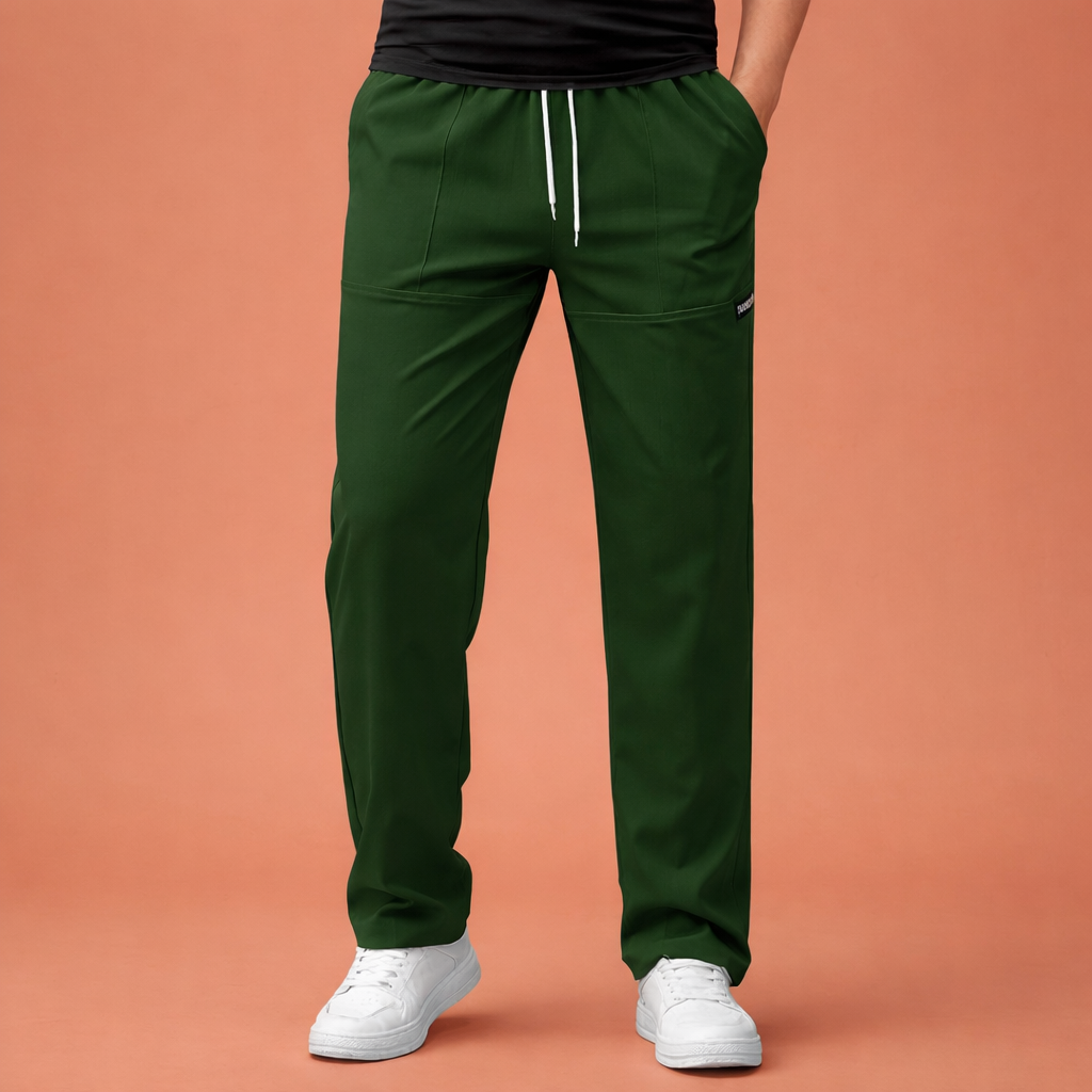 Dames broek in groen met minimalistisch design, zacht en comfortabel voor casual en stijlvolle outfits.