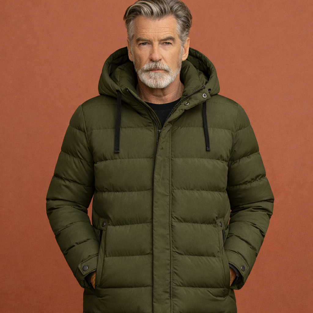 Groene heren jas met capuchon en ritssluiting aan de voorzijde, ideaal voor dagelijks gebruik in herfst en winter.