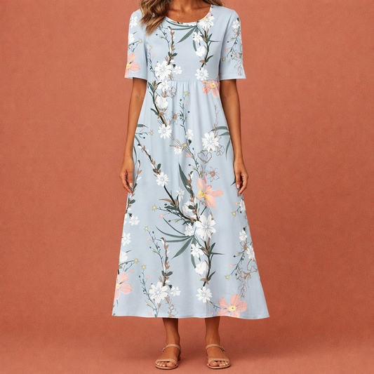 Dames maxi jurk in hemelsblauw met minimalistisch design, zacht en comfortabel voor casual en stijlvolle outfits.