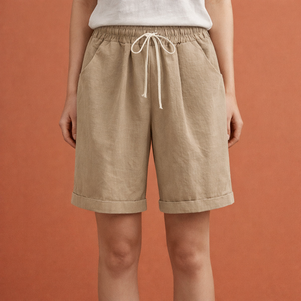 Dames zomer shorts in khaki met minimalistisch design, zacht en comfortabel voor casual en stijlvolle outfits.