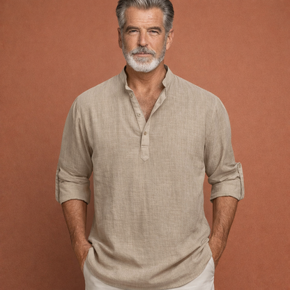 Heren linnen overhemd in khaki met klassiek design, ademend en comfortabel voor casual en stijlvolle outfits.