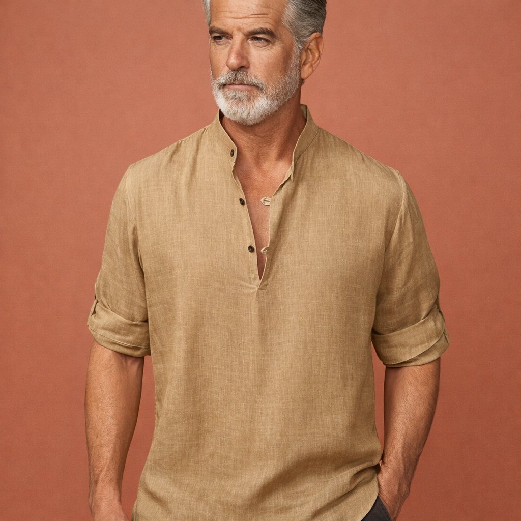 Heren overhemd in khaki met minimalistisch design, zacht en comfortabel voor casual en stijlvolle outfits.
