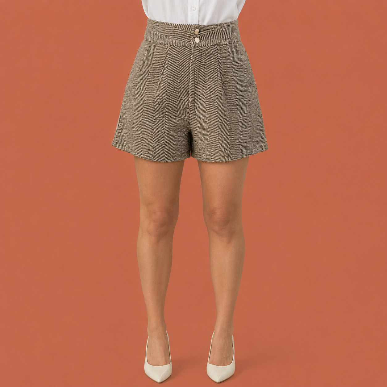 Dames pantalon in koffie met minimalistisch design, zacht en comfortabel voor casual en stijlvolle outfits.