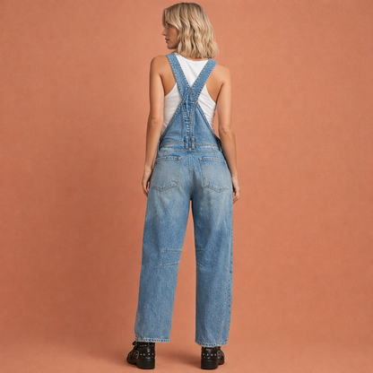 Lichtblauwe comfortabele tuinbroek voor dames met een praktische pasvorm, ideaal voor dagelijks en casual gebruik.