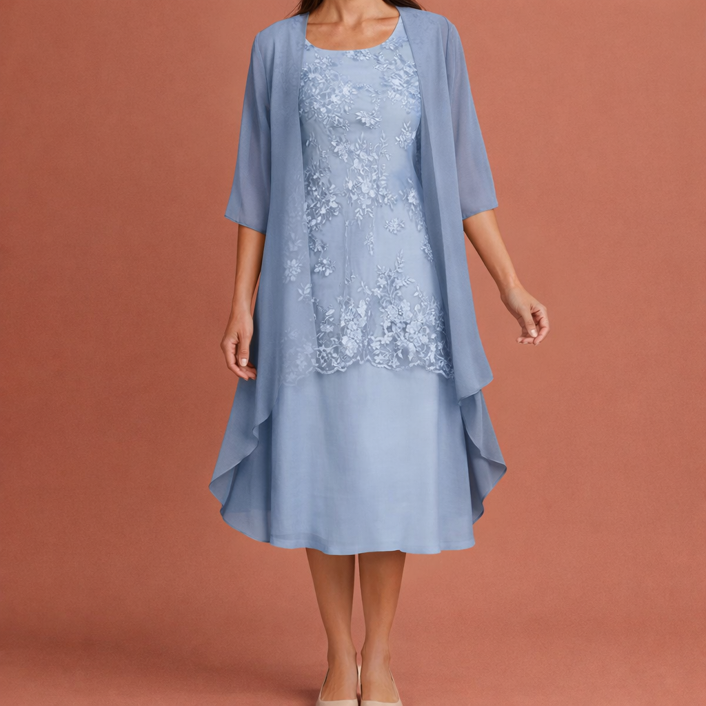 Dames maxi jurk in lichtblauw met minimalistisch design, zacht en comfortabel voor casual en stijlvolle outfits.