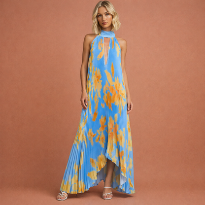 Dames maxi jurk in lichtblauw met minimalistisch design, zacht en comfortabel voor casual en stijlvolle outfits.