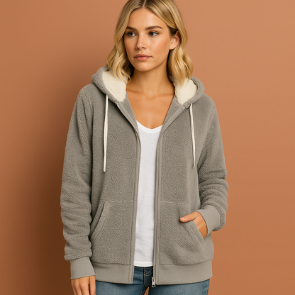 Extra warme teddy fleece zip hoodie voor dames in lichtgrijze kleur, ideaal voor koude dagen en casual outfits.