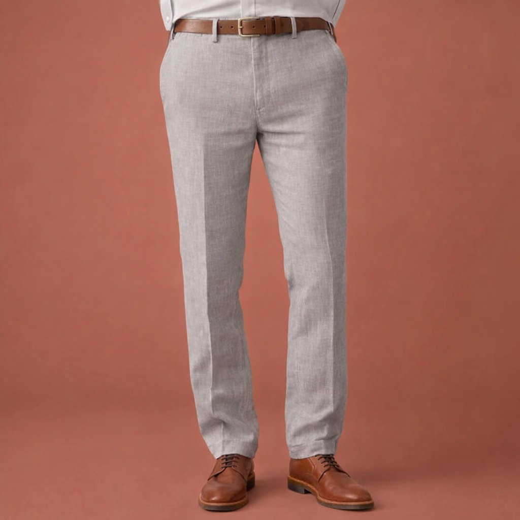 Dames broek in lichtgrijs met minimalistisch design, zacht en comfortabel voor casual en stijlvolle outfits.