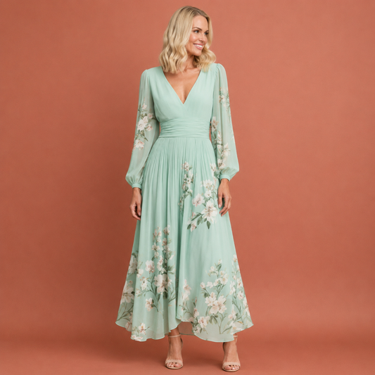 ames midi jurk in lichtgroen met minimalistisch design, zacht en comfortabel voor casual en stijlvolle outfits.