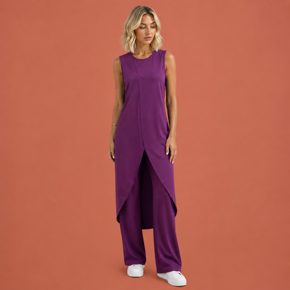 Dames tweedelige set in lila met minimalistisch design, zacht en comfortabel voor casual en stijlvolle outfits.