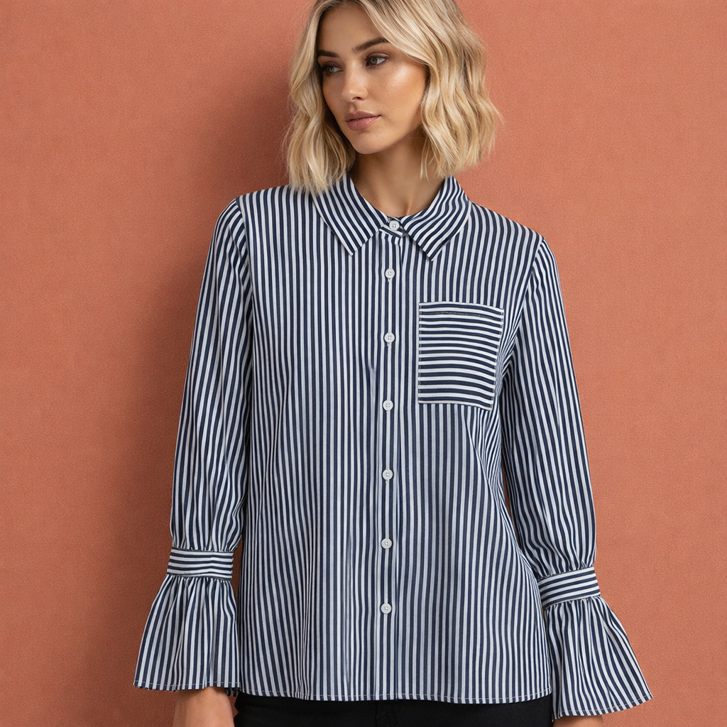 Dames blouse in marineblauw met minimalistisch design, zacht en comfortabel voor casual en stijlvolle outfits