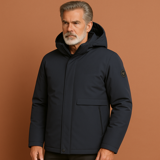 Heren winterjas in marineblauw met regular fit, ademend en waterdicht voor koude en regenachtige dagen in herfst en winter.