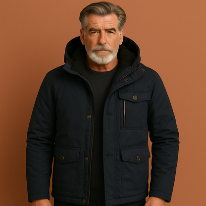 Warme winterjas met bontvoering voor heren in marineblauw, ideaal voor koude dagen en outdoorgebruik.