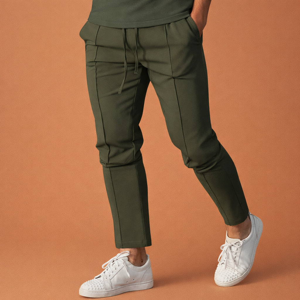 Dames broek in olijfgroen met minimalistisch design, zacht en comfortabel voor casual en stijlvolle outfits.